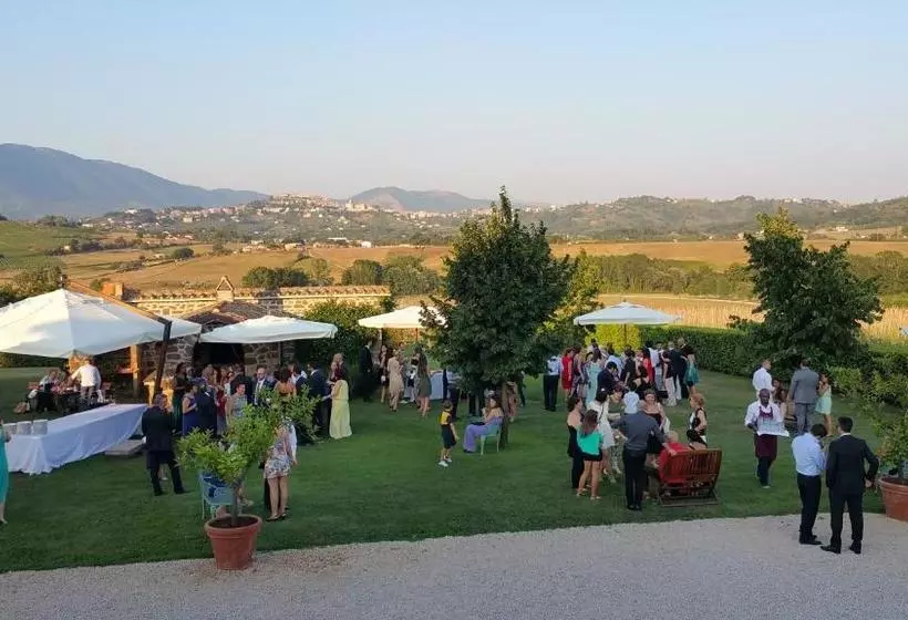 Maaseutuhotelli Agriturismo La Polledrara