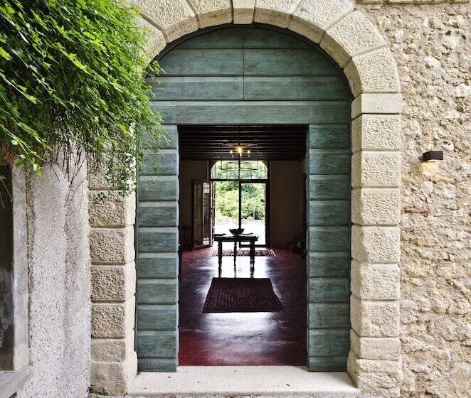 هتل روستایی Relais Villa Ambrosetti