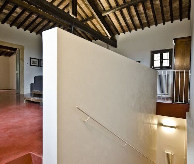 هتل روستایی Relais Villa Ambrosetti