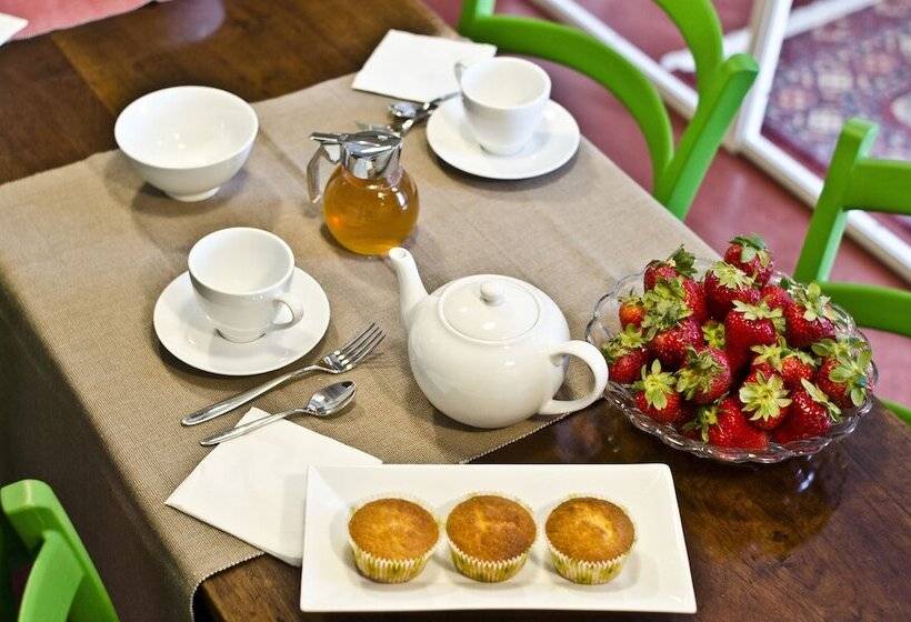 هتل روستایی Relais Villa Ambrosetti