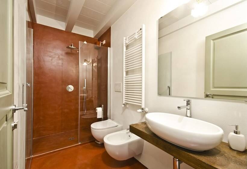 هتل روستایی Relais Villa Ambrosetti