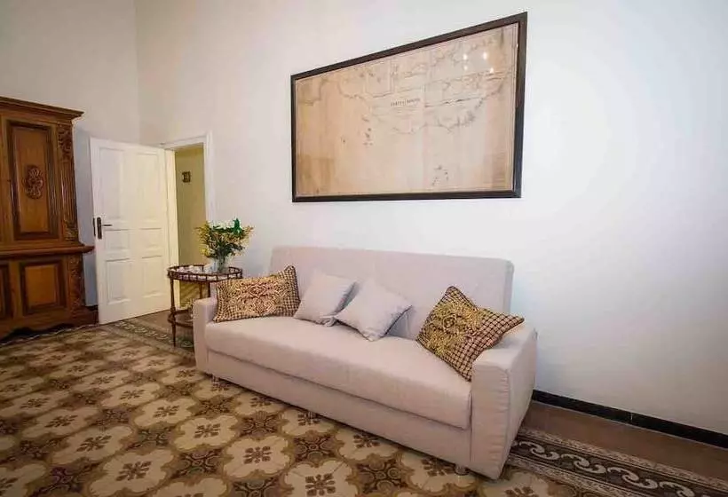 ペンション Bed And Breakfast La Torretta