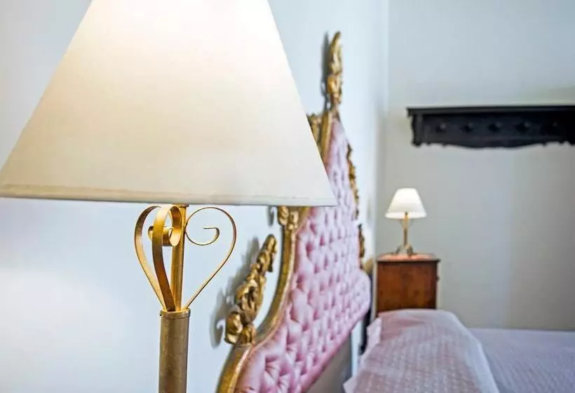 ペンション Bed And Breakfast La Torretta
