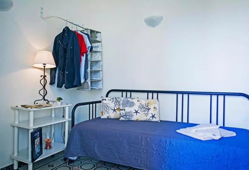 ペンション Bed And Breakfast La Torretta
