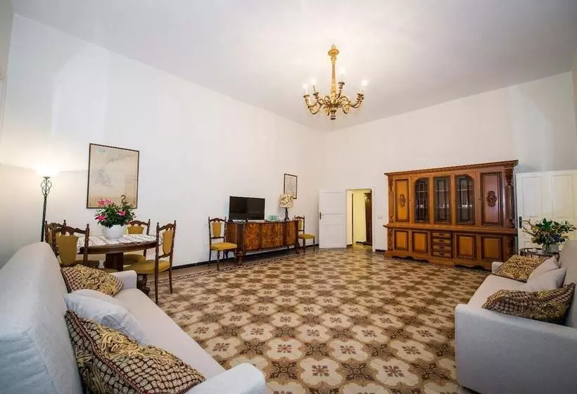 ペンション Bed And Breakfast La Torretta