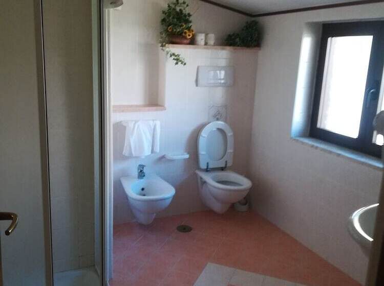 تختخواب و صبحانه Palinuroholiday