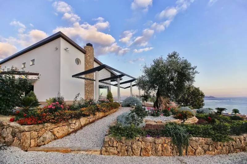 Hostelli Villa Treglia