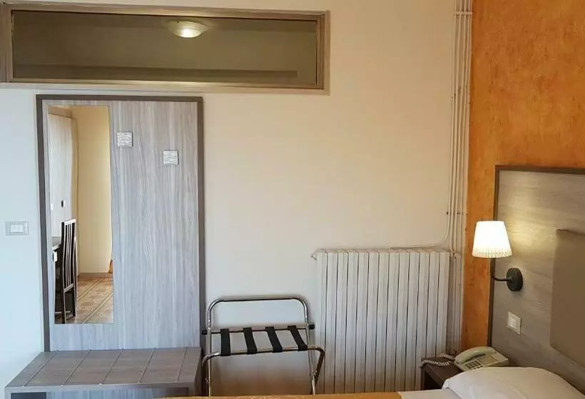 Hotelli Amelia Dream View