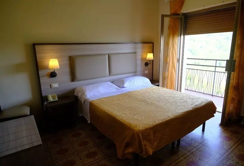 Hotelli Amelia Dream View