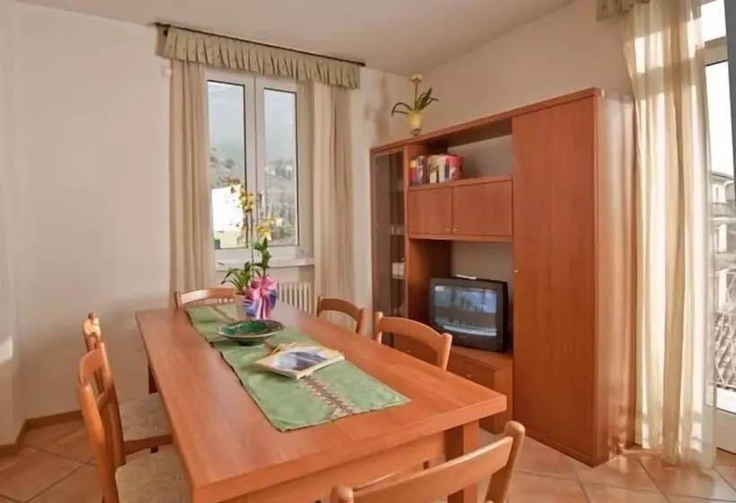 Hotelli Appartamenti Baia Azzurra