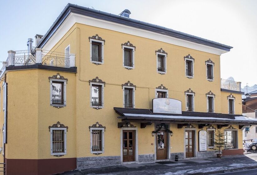 בית מלון כפרי Càdor