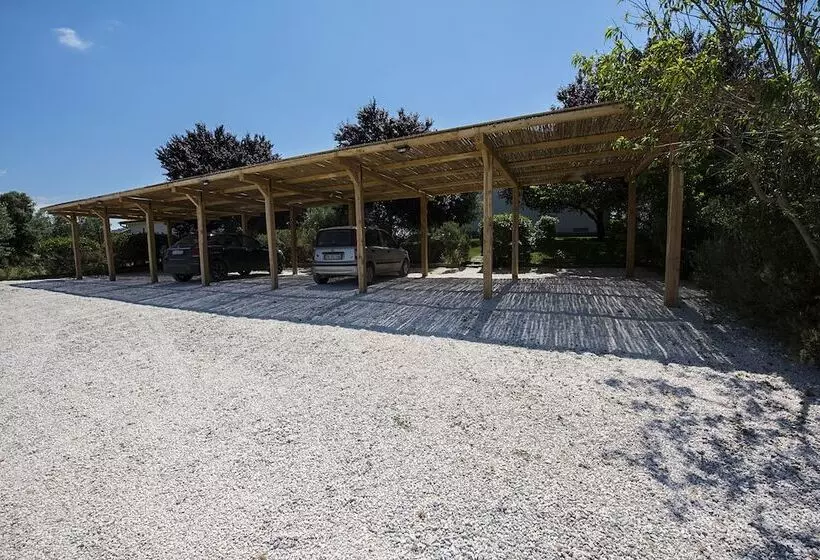 Maaseutuhotelli Agriturismo Il Fontanile