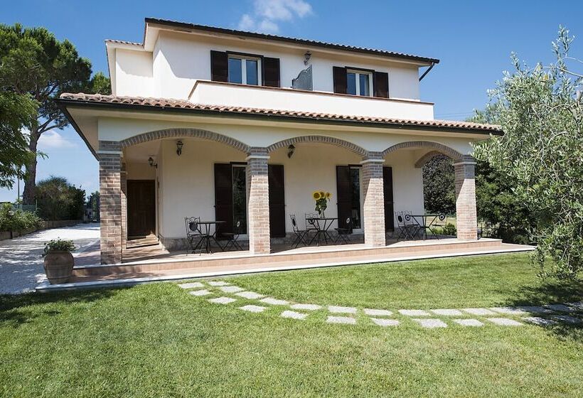 בית מלון כפרי Agriturismo Il Fontanile