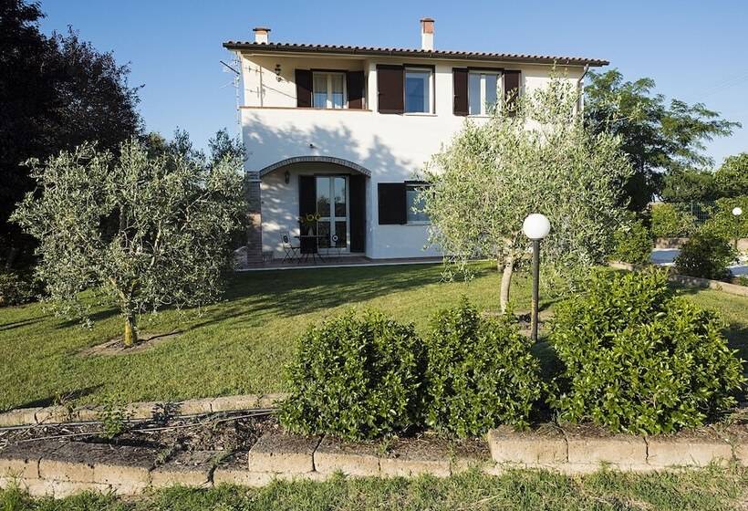 בית מלון כפרי Agriturismo Il Fontanile