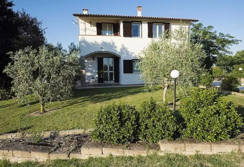 Maaseutuhotelli Agriturismo Il Fontanile