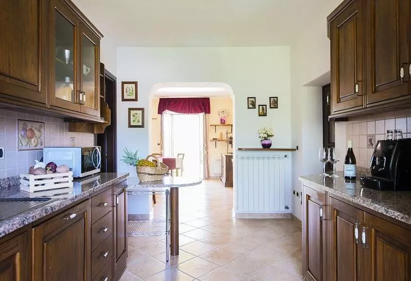 Maaseutuhotelli Agriturismo Il Fontanile