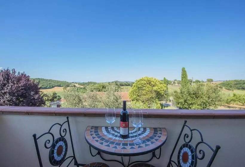 Maaseutuhotelli Agriturismo Il Fontanile