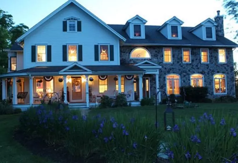 Maple Shade Bed & Breakfast