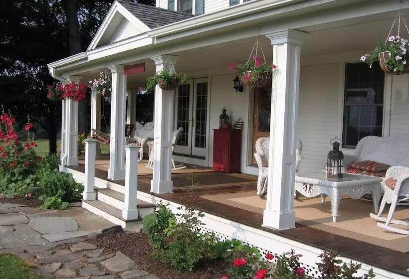 Maple Shade Bed & Breakfast