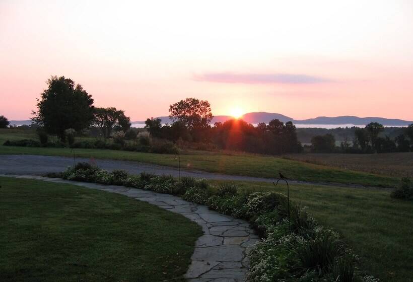 Maple Shade Bed & Breakfast