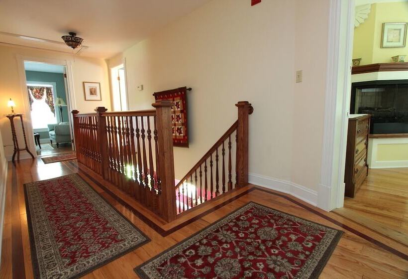 Maple Shade Bed & Breakfast