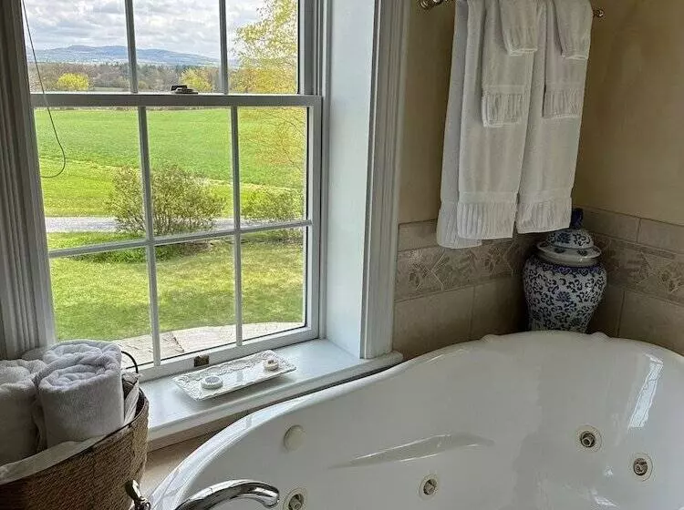 Maple Shade Bed & Breakfast