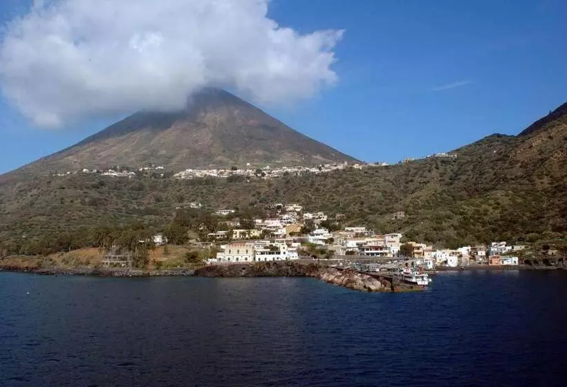 Villa Mariella Pittorino   Camere In B&b