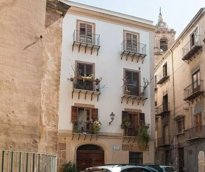 تختخواب و صبحانه Casa Miqvà   Rooms In Shared Apartment