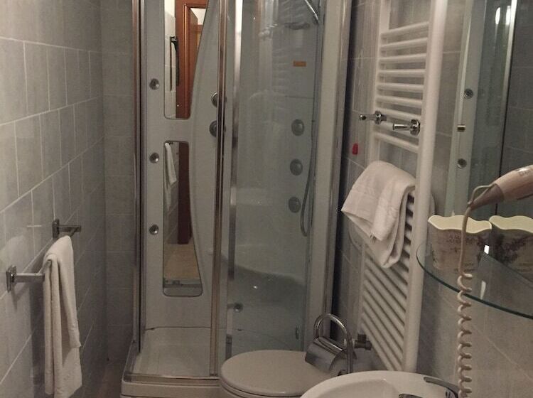 פונדק Gran Parco