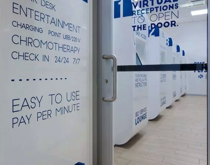 Hotelli Resting Pods   Zzzleepandgo Bgy Airport