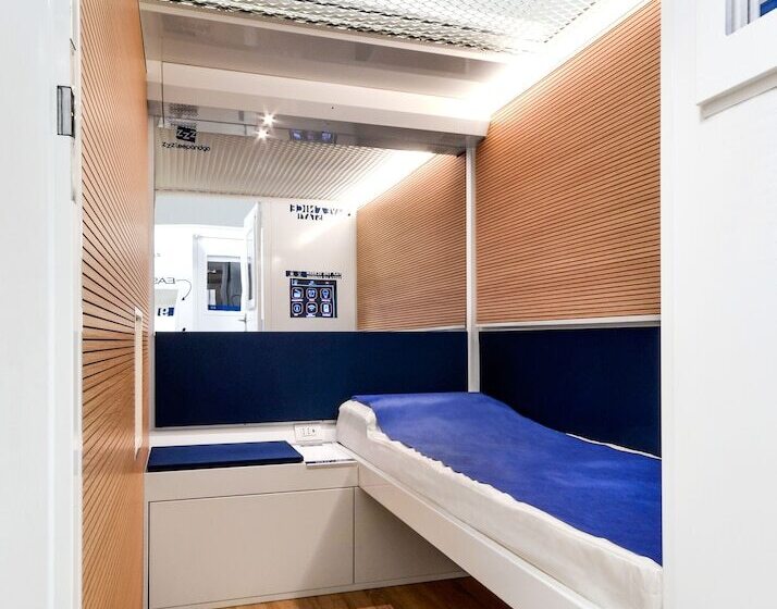 Otel Resting Pods   Zzzleepandgo Bgy Airport