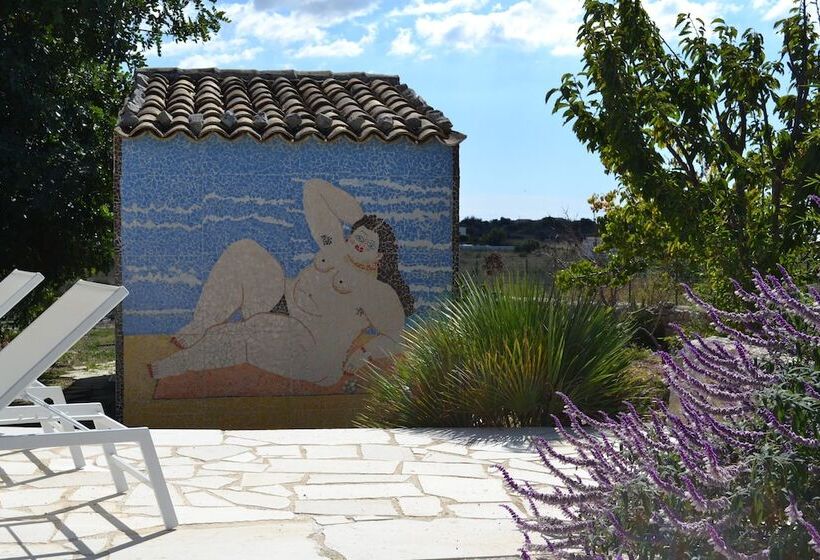 פנסיון Antica Masseria Timparuci