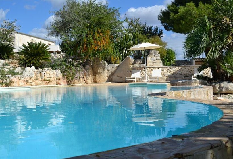 פנסיון Antica Masseria Timparuci