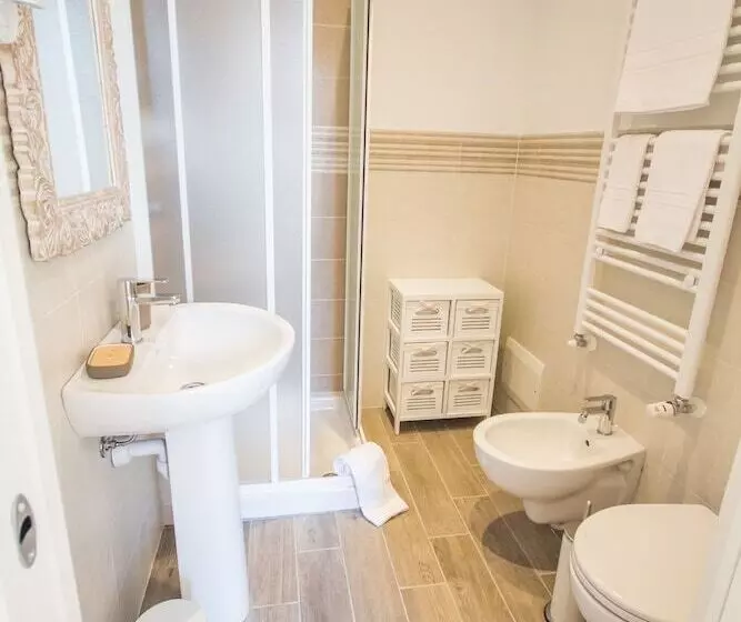 ペンション Emily Rooms