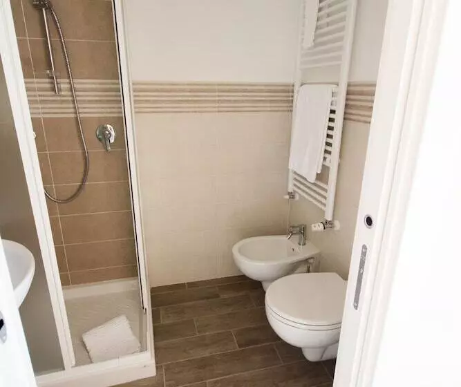 ペンション Emily Rooms