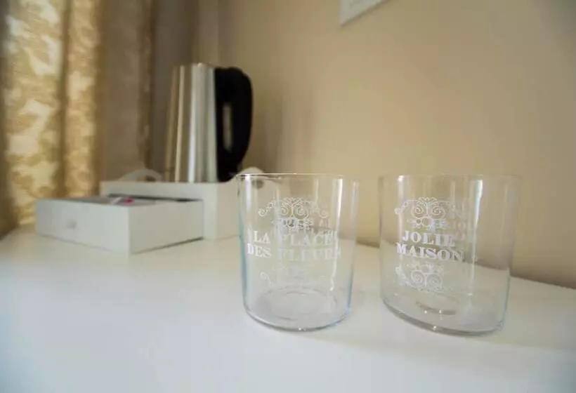 ペンション Emily Rooms