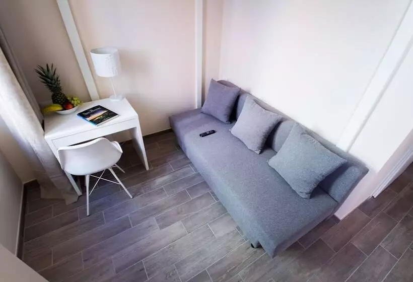 ペンション Emily Rooms