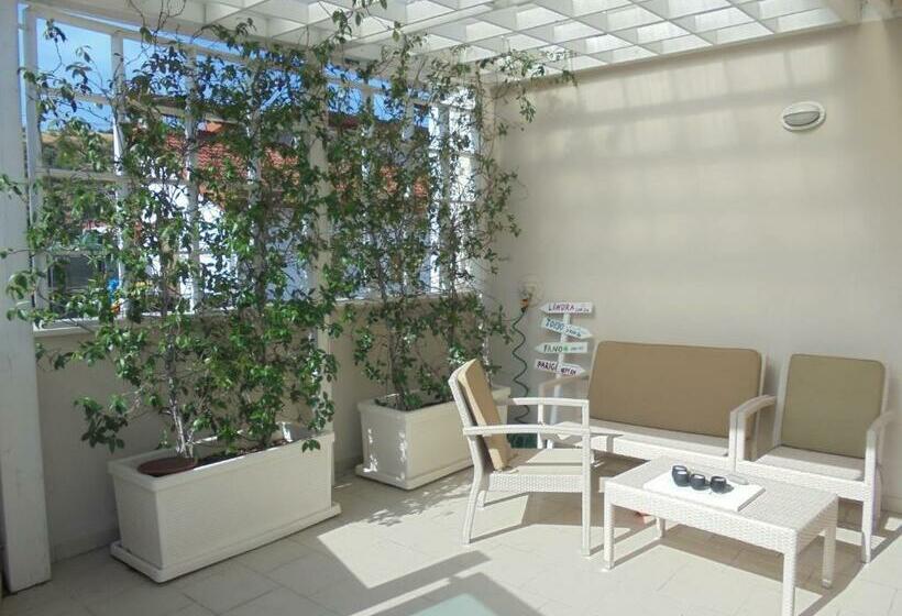 住宿加早餐  La Poesia