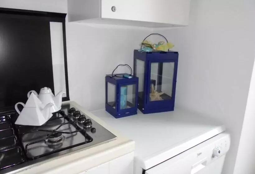 ベッドアンドブレックファースト La Poesia