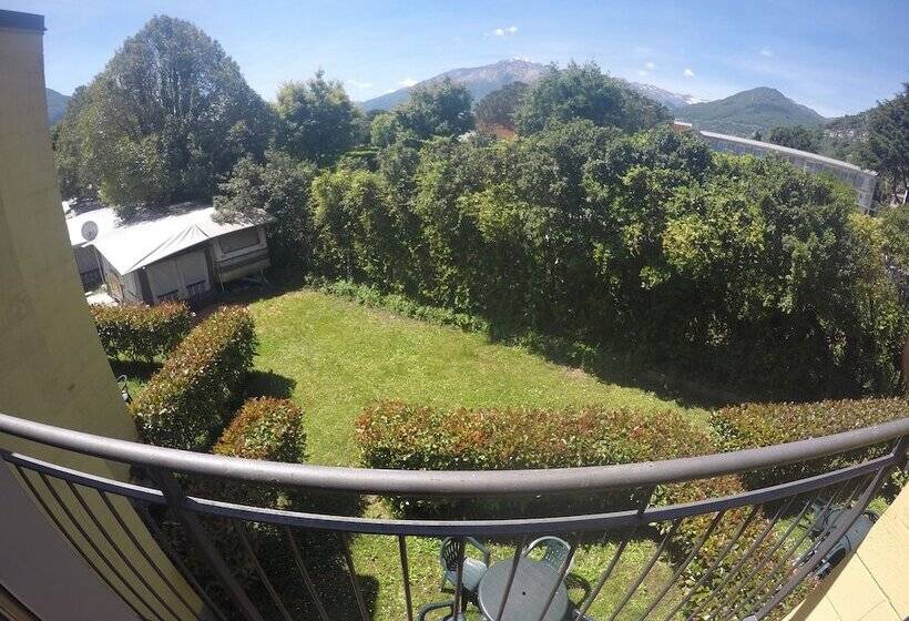 בית מלון כפרי Camping Villaggio Paradiso