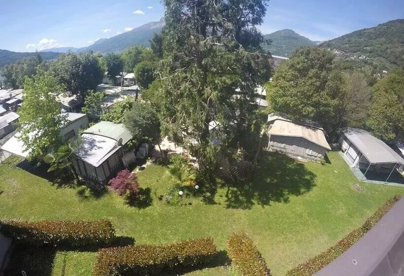 ホテル Camping Villaggio Paradiso