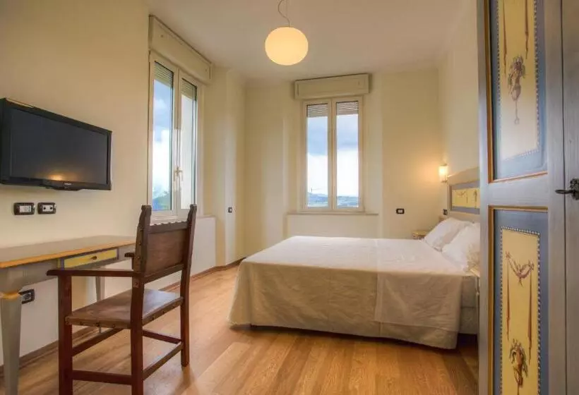 Hotelli Il Duca Del Montefeltro