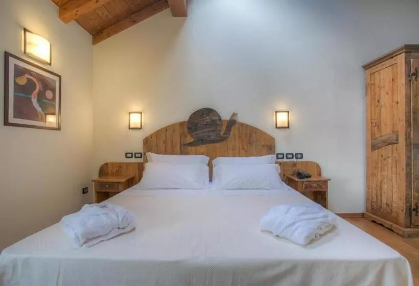 Hotelli Il Duca Del Montefeltro