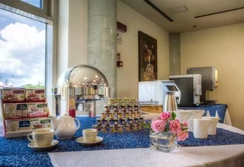 Hotelli Il Duca Del Montefeltro