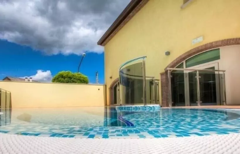 Hotelli Il Duca Del Montefeltro