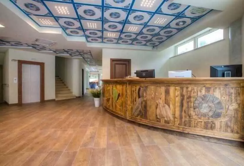 ホテル Il Duca Del Montefeltro