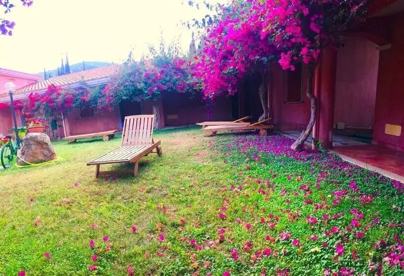 ホテル Sant Efisio