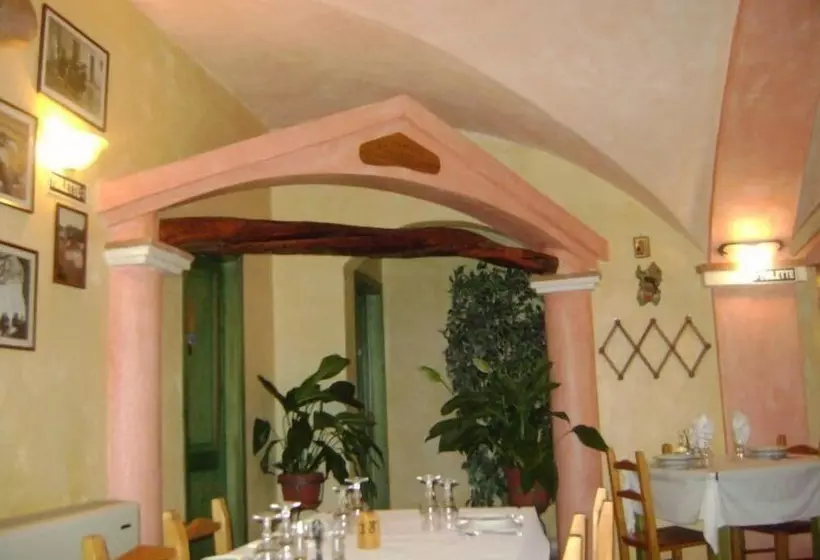 ホテル Sant Efisio