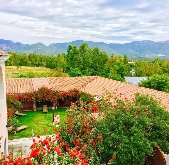 ホテル Sant Efisio