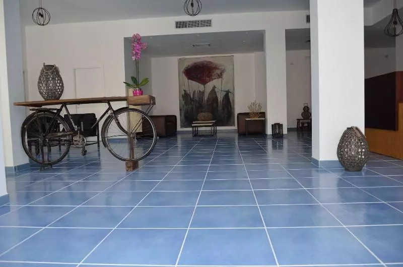 簡易ホテル N Amuri Residence